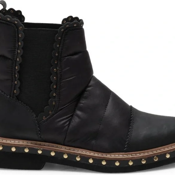 New Women’s Free People Atlas Puffer Chelsea Boots!!🔥🔥🔥